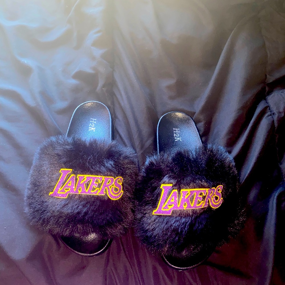 Lakers Slides/Slippers Size 9 UNISEX